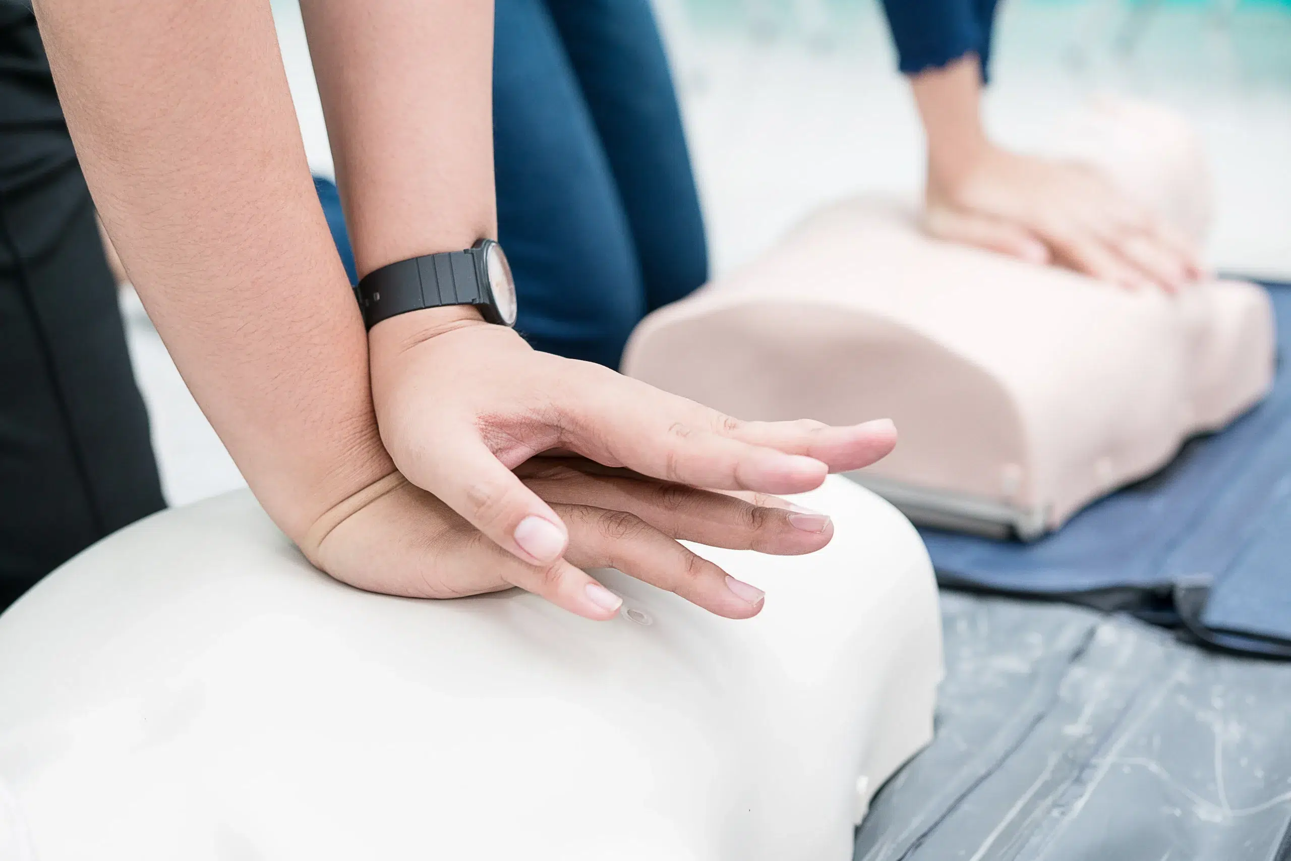 Find First-Aid Classes Near Me: Your Complete Guide